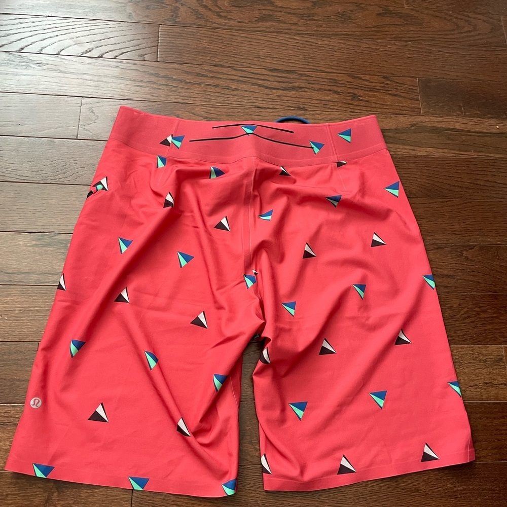 Lululemon pink coral Swim Shorts - Picture 6 of 7